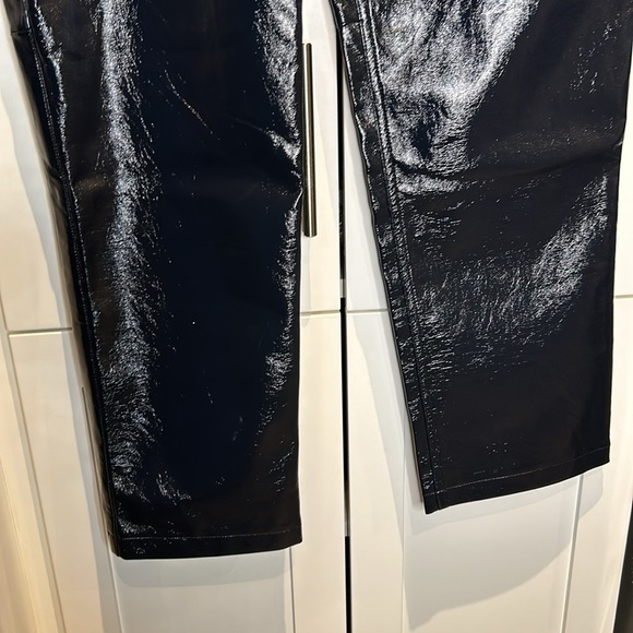 Abercrombie & Fitch The 90s Straight Ultra High Rise Vegan Patent Leather Pants - Picture 10 of 14
